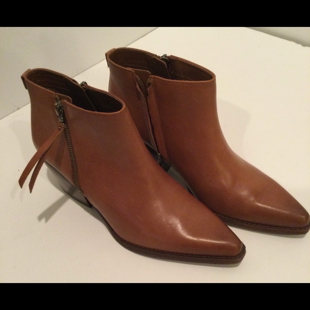 Sam Edelman Walden Bootie 7.5M